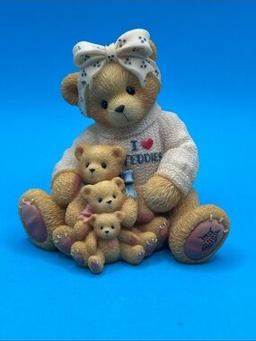 Cherished Teddies "If A Mom's Love Comes In All Sizes" Figurine